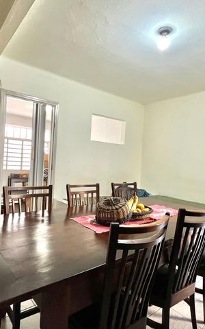 Casa para alugar com 370m², 3 quartos e sem vaga Casa para alugar com 370m², 3 quartos e sem vagaSala