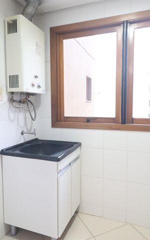 Apartamento à venda com 80m², 2 quartos e 1 vagaCozinha e Área de Serviço
