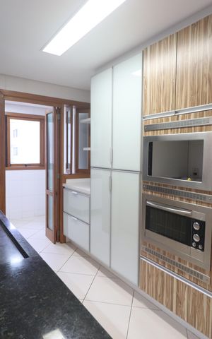Apartamento à venda com 80m², 2 quartos e 1 vagaCozinha e Área de Serviço