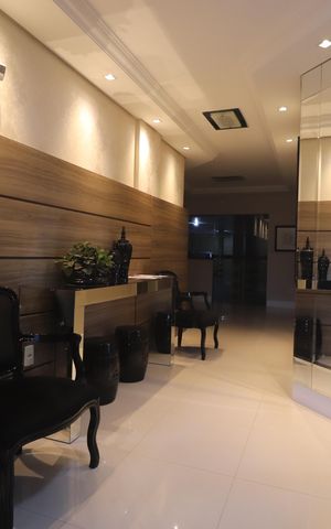Apartamento à venda com 80m², 2 quartos e 1 vagaHall de entrada