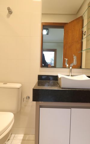 Apartamento à venda com 80m², 2 quartos e 1 vagaBanheiro Social