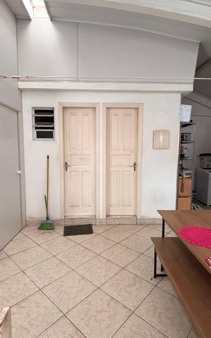 Casa à venda com 432m², 1 quarto e sem vaga Casa à venda com 432m², 1 quarto e sem vagaÁrea Gourmet