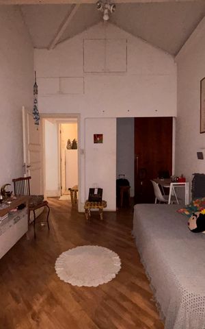 Casa à venda com 432m², 1 quarto e sem vaga Casa à venda com 432m², 1 quarto e sem vagaSala