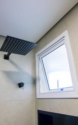 Apartamento à venda com 55m², 2 quartos e 1 vaga Apartamento à venda com 55m², 2 quartos e 1 vagaBanheiro social