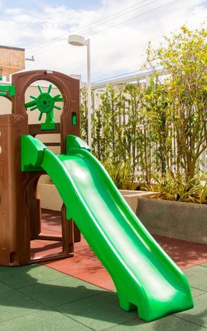Apartamento à venda com 55m², 2 quartos e 1 vaga Apartamento à venda com 55m², 2 quartos e 1 vagaÁrea comum - Playground