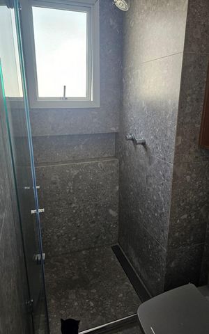 Apartamento à venda com 91m², 2 quartos e 2 vagas Apartamento à venda com 91m², 2 quartos e 2 vagasBanheiro 1