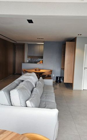 Apartamento à venda com 91m², 2 quartos e 2 vagas Apartamento à venda com 91m², 2 quartos e 2 vagasSala