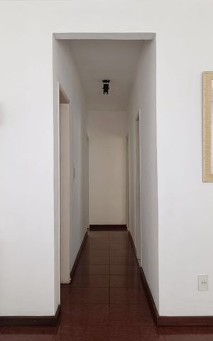 Casa à venda com 366m², 4 quartos e 3 vagas Casa à venda com 366m², 4 quartos e 3 vagasSala casa 1