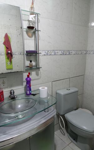 Casa de condomínio para alugar com 100m², 3 quartos e 3 vagasBanheiro Social 2