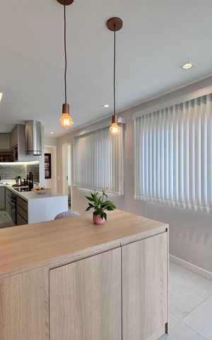Apartamento à venda com 220m², 4 quartos e 4 vagas Apartamento à venda com 220m², 4 quartos e 4 vagasCozinha