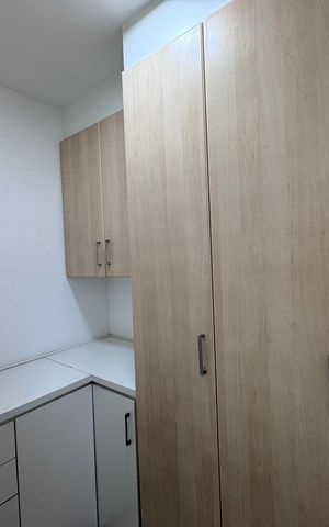Apartamento à venda com 220m², 4 quartos e 4 vagas Apartamento à venda com 220m², 4 quartos e 4 vagasÁrea de Serviço - Quarto