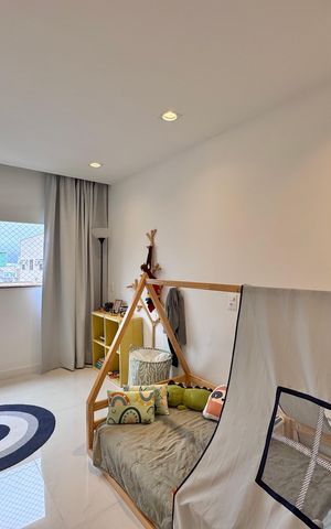 Apartamento à venda com 220m², 4 quartos e 4 vagas Apartamento à venda com 220m², 4 quartos e 4 vagasSuíte 3