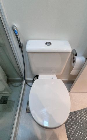 Apartamento à venda com 220m², 4 quartos e 4 vagas Apartamento à venda com 220m², 4 quartos e 4 vagasSuíte 2 - Banheiro
