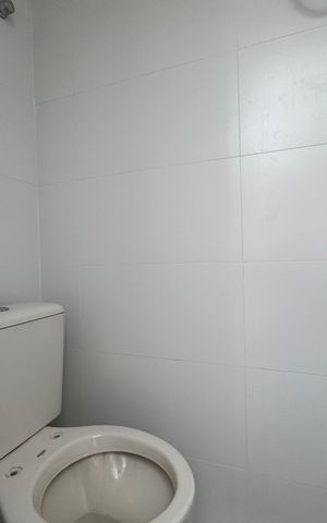 Apartamento à venda com 220m², 4 quartos e 4 vagas Apartamento à venda com 220m², 4 quartos e 4 vagasÁrea de Serviço - Banheiro