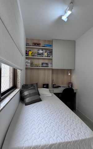 Apartamento à venda com 220m², 4 quartos e 4 vagas Apartamento à venda com 220m², 4 quartos e 4 vagasQuarto