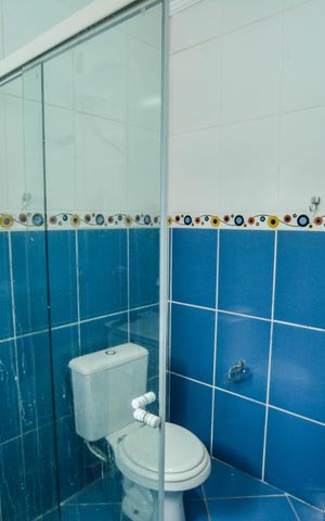 Casa à venda com 171m², 3 quartos e 2 vagas Casa à venda com 171m², 3 quartos e 2 vagasBanheiro da Suíte 2