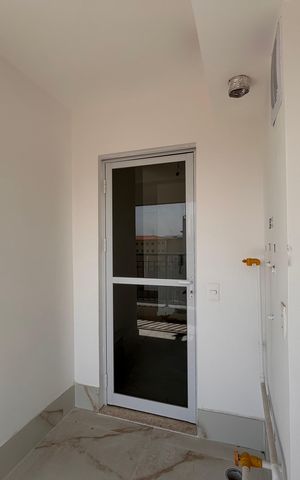 Apartamento à venda com 82m², 2 quartos e 1 vagaÁrea de Serviço