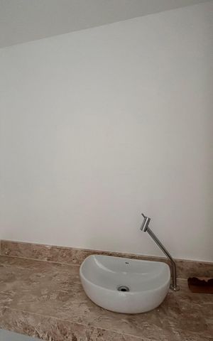 Apartamento à venda com 82m², 2 quartos e 1 vagaLavabo
