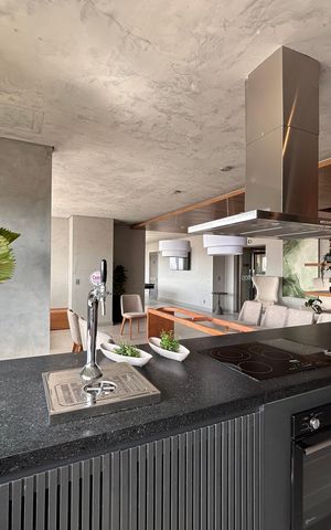 Apartamento à venda com 82m², 2 quartos e 1 vagaÁrea comum