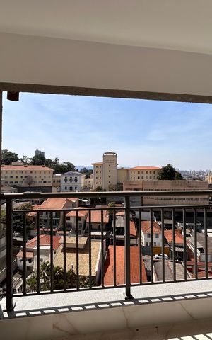 Apartamento à venda com 82m², 2 quartos e 1 vagaÁrea de Serviço
