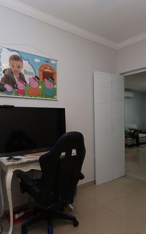 Casa para alugar com 240m², 3 quartos e 2 vagasEscritório