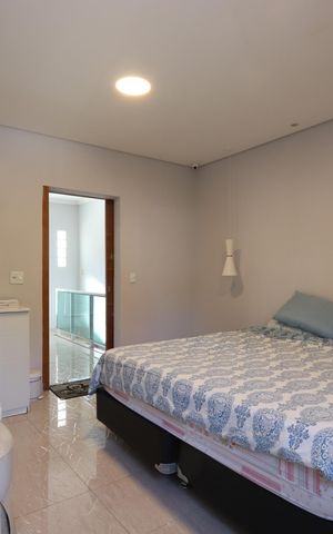 Casa para alugar com 240m², 3 quartos e 2 vagasSuíte 2