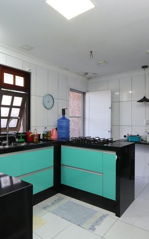 Casa para alugar com 240m², 3 quartos e 2 vagasCozinha