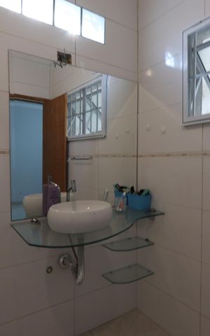 Casa para alugar com 240m², 3 quartos e 2 vagasBanheiro da Suíte 1