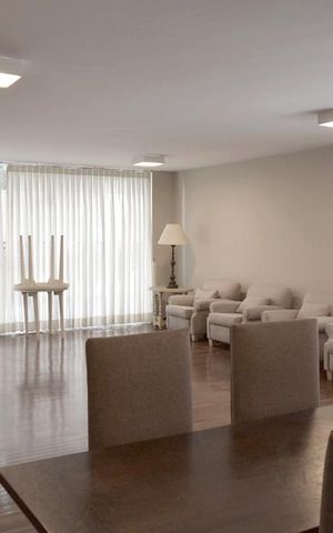 Apartamento à venda com 98m², 2 quartos e sem vagaÁrea comum
