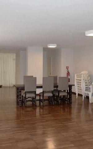 Apartamento à venda com 98m², 2 quartos e sem vagaÁrea comum