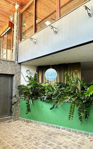 Casa à venda com 500m², 3 quartos e 2 vagas Casa à venda com 500m², 3 quartos e 2 vagasÁrea comum