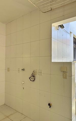 Casa à venda com 500m², 3 quartos e 2 vagas Casa à venda com 500m², 3 quartos e 2 vagasÁrea de Serviço
