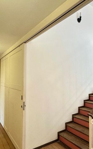 Casa à venda com 500m², 3 quartos e 2 vagas Casa à venda com 500m², 3 quartos e 2 vagasCorredor