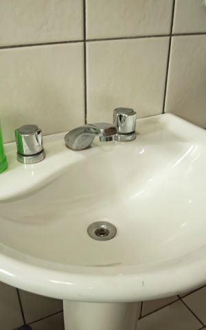 Apartamento à venda com 399m², 4 quartos e 7 vagasEdícula - Banheiro 1