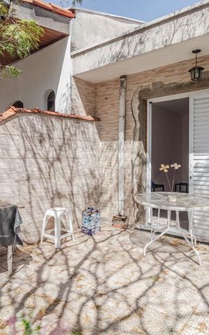 Casa à venda com 133m², 3 quartos e 2 vagasVaranda
