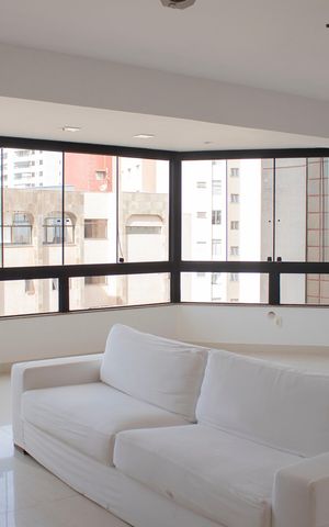 Apartamento para alugar com 141m², 4 quartos e 2 vagas Apartamento para alugar com 141m², 4 quartos e 2 vagasSala