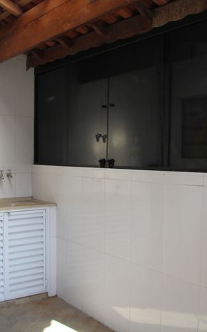 Casa à venda com 109m², 3 quartos e 2 vagasÁrea de Serviço