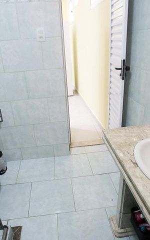 Casa de condomínio à venda com 300m², 3 quartos e 2 vagasBanheiro Social