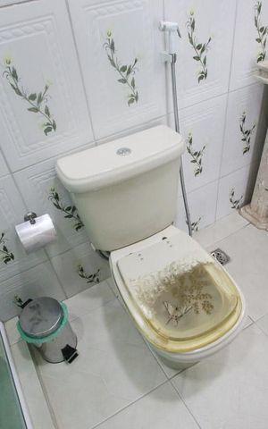 Casa de condomínio à venda com 300m², 3 quartos e 2 vagasBanheiro da Suíte 2