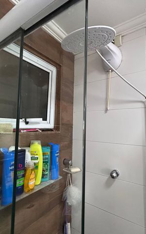 Apartamento à venda com 70m², 3 quartos e 1 vaga Apartamento à venda com 70m², 3 quartos e 1 vagaBanheiro