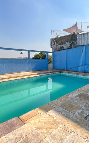Casa à venda com 354m², 4 quartos e 4 vagasPiscina