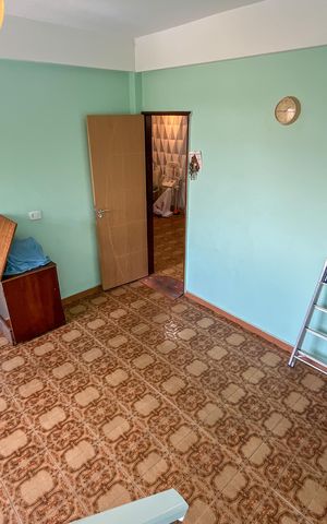 Casa à venda com 354m², 4 quartos e 4 vagasÁrea de Serviço 2