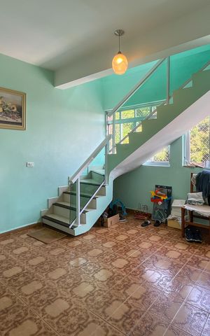 Casa à venda com 354m², 4 quartos e 4 vagasÁrea de Serviço 2