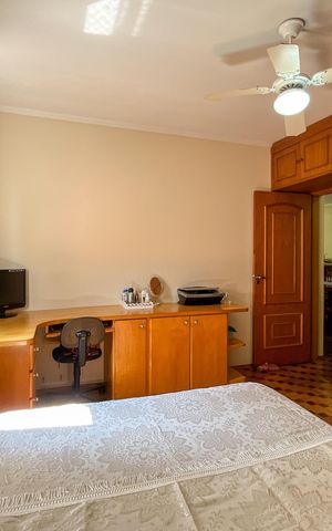 Casa à venda com 354m², 4 quartos e 4 vagasQuarto 2