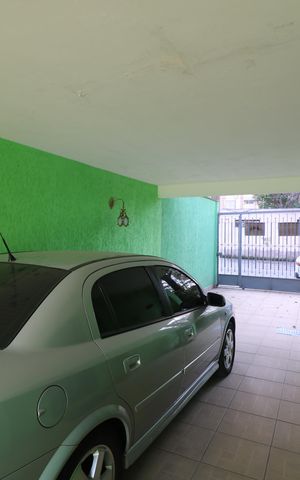 Casa à venda com 224m², 3 quartos e 4 vagasGaragem