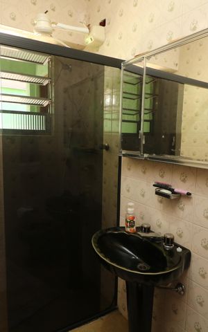 Casa à venda com 224m², 3 quartos e 4 vagasBanheiro