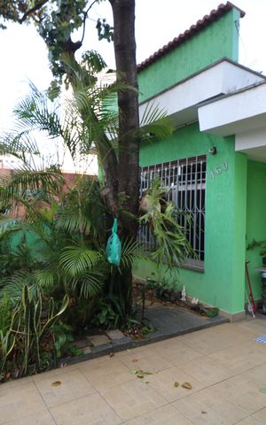 Casa à venda com 224m², 3 quartos e 4 vagasGaragem