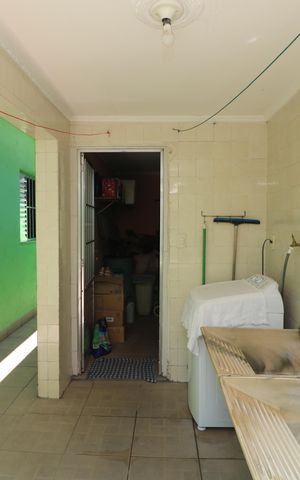 Casa à venda com 224m², 3 quartos e 4 vagasÁrea de Serviço