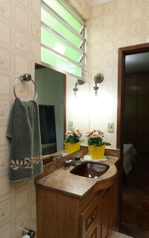Casa à venda com 224m², 3 quartos e 4 vagasBanheiro da Suíte
