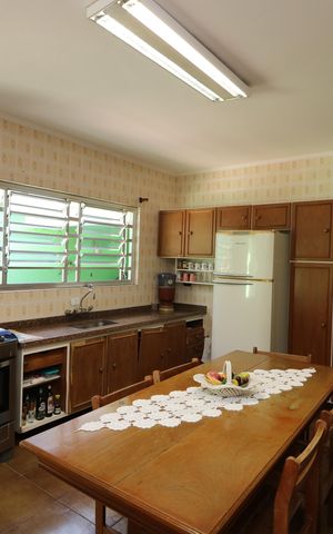 Casa à venda com 224m², 3 quartos e 4 vagasCozinha